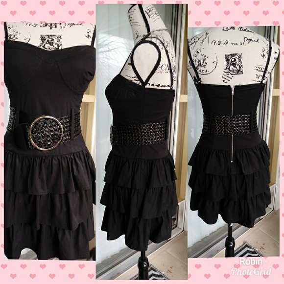 Lil Black Dress - Picture 2 of 3